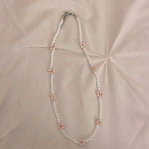 summery flower bead necklace